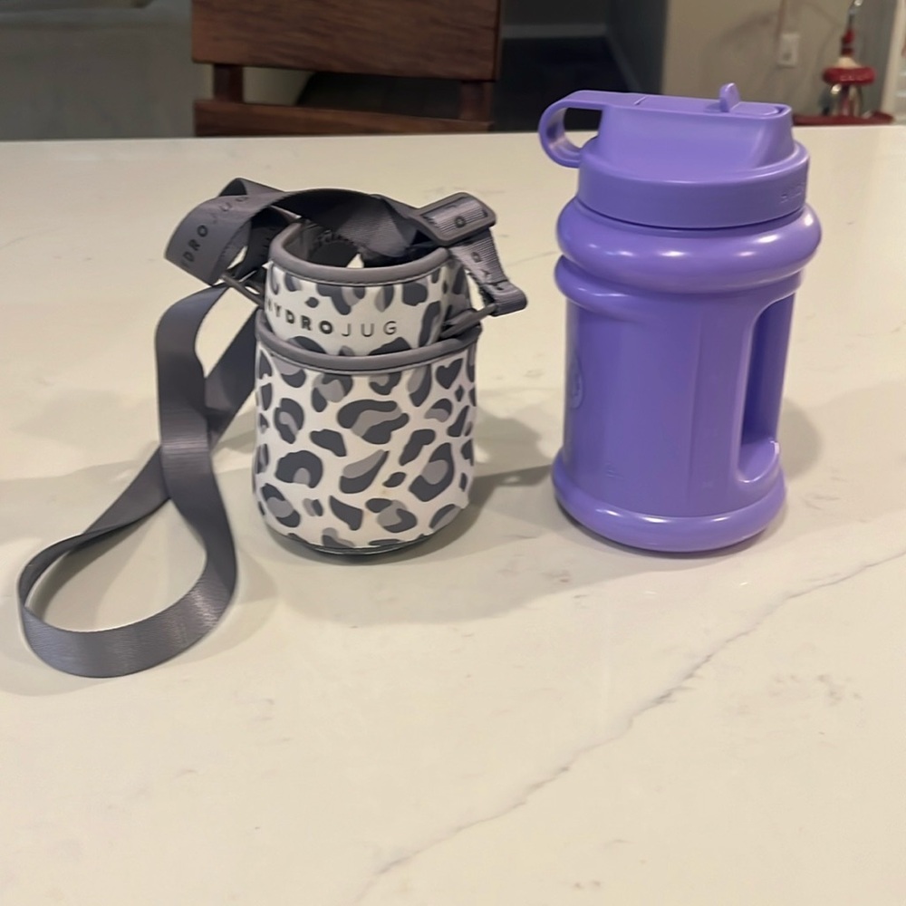 Mini Hydrojug with sleeve